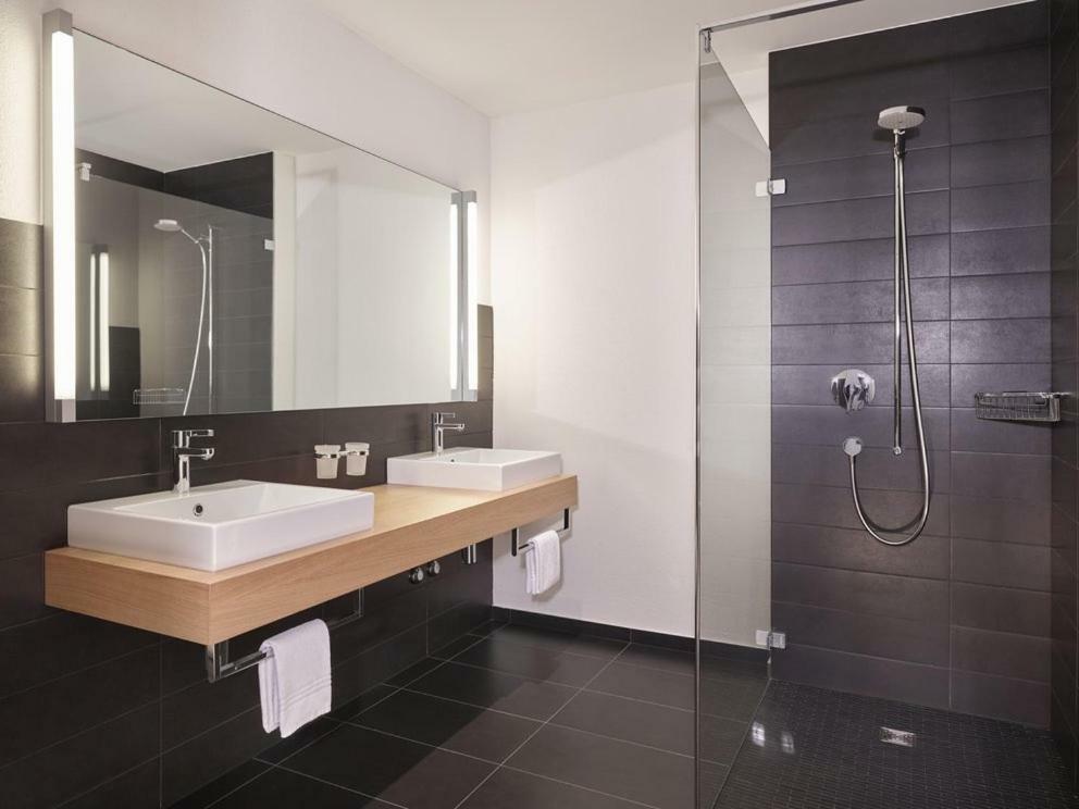 Hotel Toedi Linthal Екстериор снимка