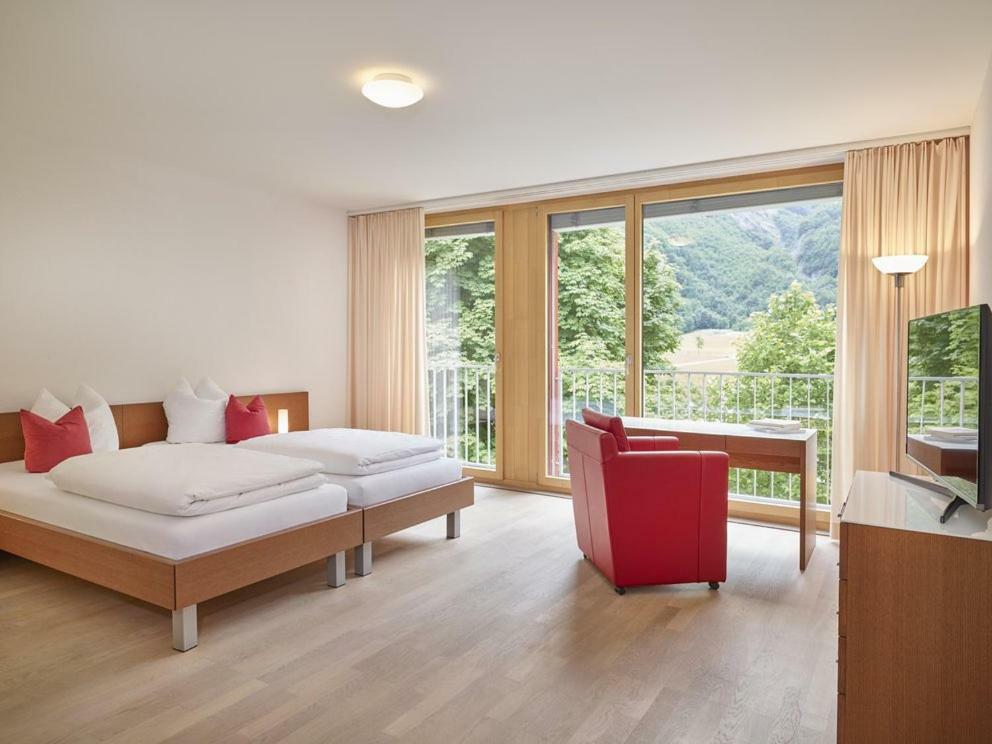 Hotel Toedi Linthal Екстериор снимка